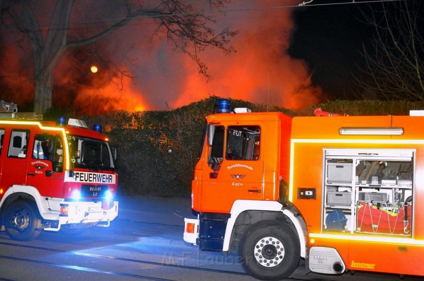 Feuer Gartenlaube Berlinerstr Neurather Ring P05.jpg